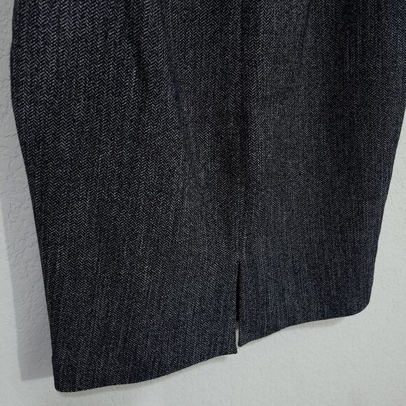 Express Skirt Womens Size 6 Short Mini Black Chevron Classic Preppy Neutral - Picture 13 of 13